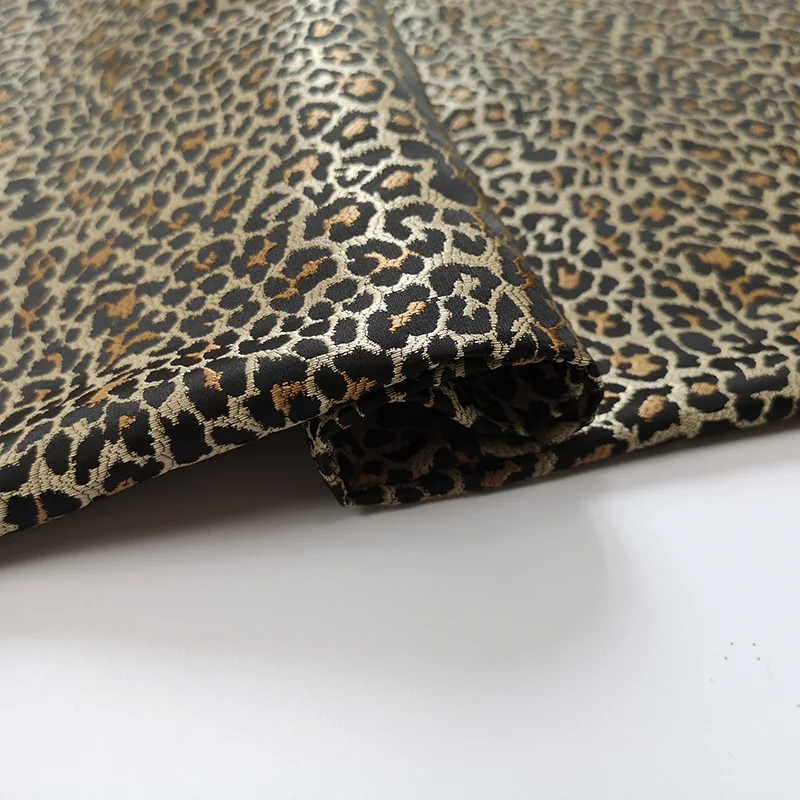Yarn Dyed Brocade Jacquard Fab - đánh giá và giá Summer Clothing Material